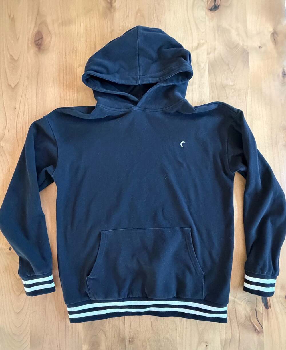 Zyia Active Black Pullover Hoodie with Striped Cuffs and Hem Size M